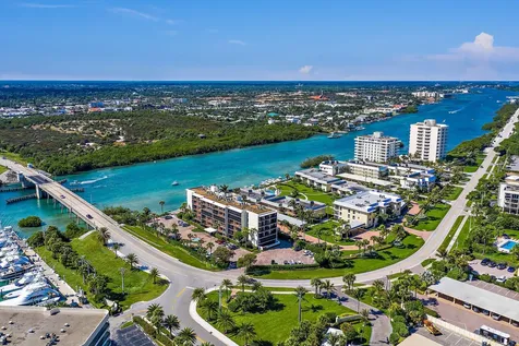 225 Beach Road Tequesta FL 33469
