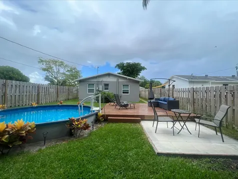 240 Nw 9th Avenue Delray Beach FL 33444