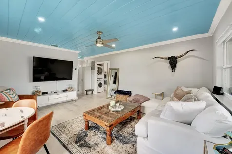 240 Nw 9th Avenue Delray Beach FL 33444