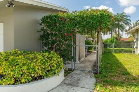 4370 Flax Court Palm Beach Gardens FL 33410
