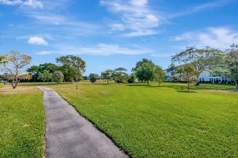 2901 Victoria Circle Coconut Creek FL 33066