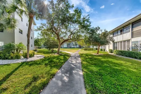 2901 Victoria Circle Coconut Creek FL 33066