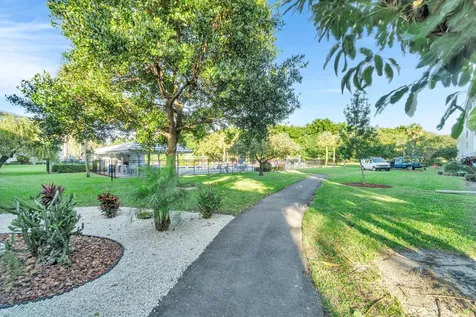 2505 Antigua Terrace Coconut Creek FL 33066