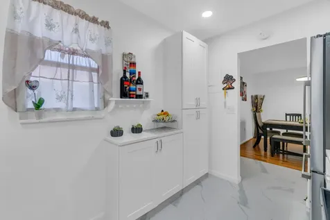 504 Davis Road Palm Springs FL 33461