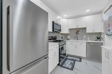504 Davis Road Palm Springs FL 33461