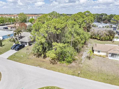 1661 SW Nervia Avenue Port Saint Lucie FL 34953