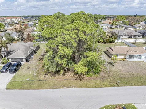 1661 SW Nervia Avenue Port Saint Lucie FL 34953