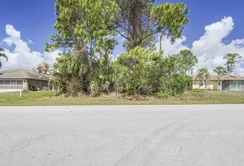 1661 SW Nervia Avenue Port Saint Lucie FL 34953