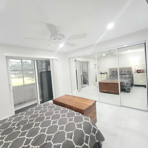 167 Sussex I West Palm Beach FL 33417