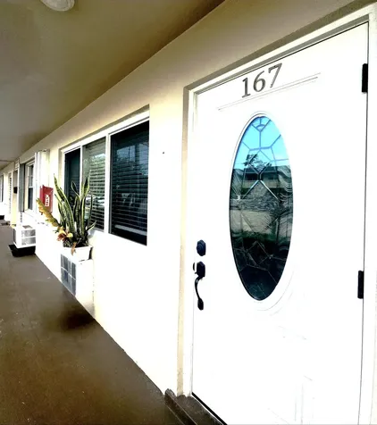 167 Sussex I West Palm Beach FL 33417