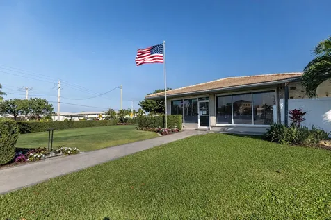 300 Sw Golfview Terrace Boynton Beach FL 33426
