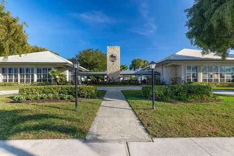 300 Sw Golfview Terrace Boynton Beach FL 33426