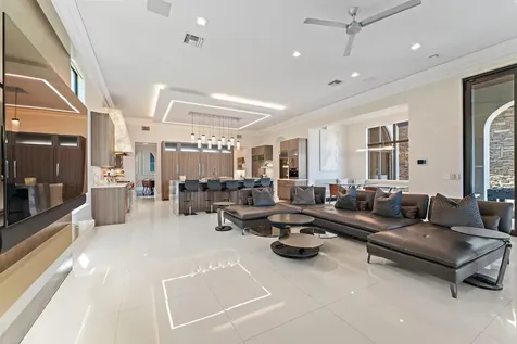 636 Hermitage Circle Palm Beach Gardens FL 33410