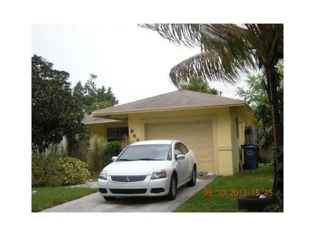 960 Ne 35th Street Oakland Park FL 33334