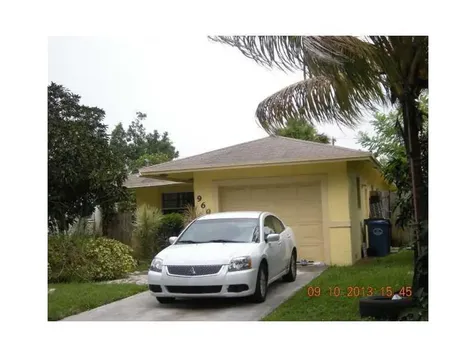 960 Ne 35th Street Oakland Park FL 33334