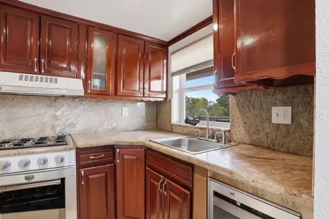 4161 Nw 26th Street Lauderhill FL 33313