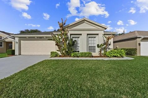 220 Sw Lake Forest Way Saint Lucie West FL 34986