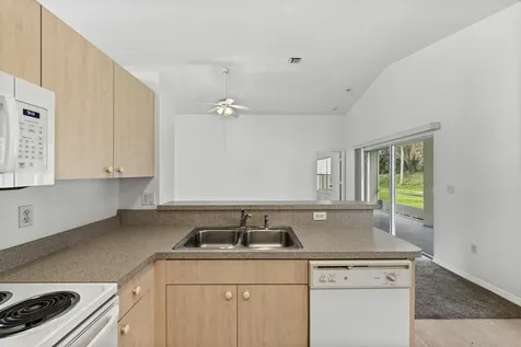 220 Sw Lake Forest Way Saint Lucie West FL 34986