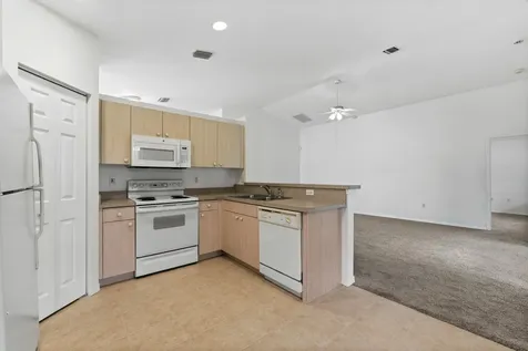 220 Sw Lake Forest Way Saint Lucie West FL 34986