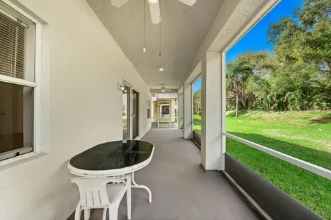 220 Sw Lake Forest Way Saint Lucie West FL 34986