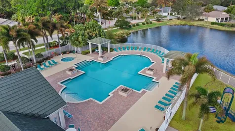220 Sw Lake Forest Way Saint Lucie West FL 34986