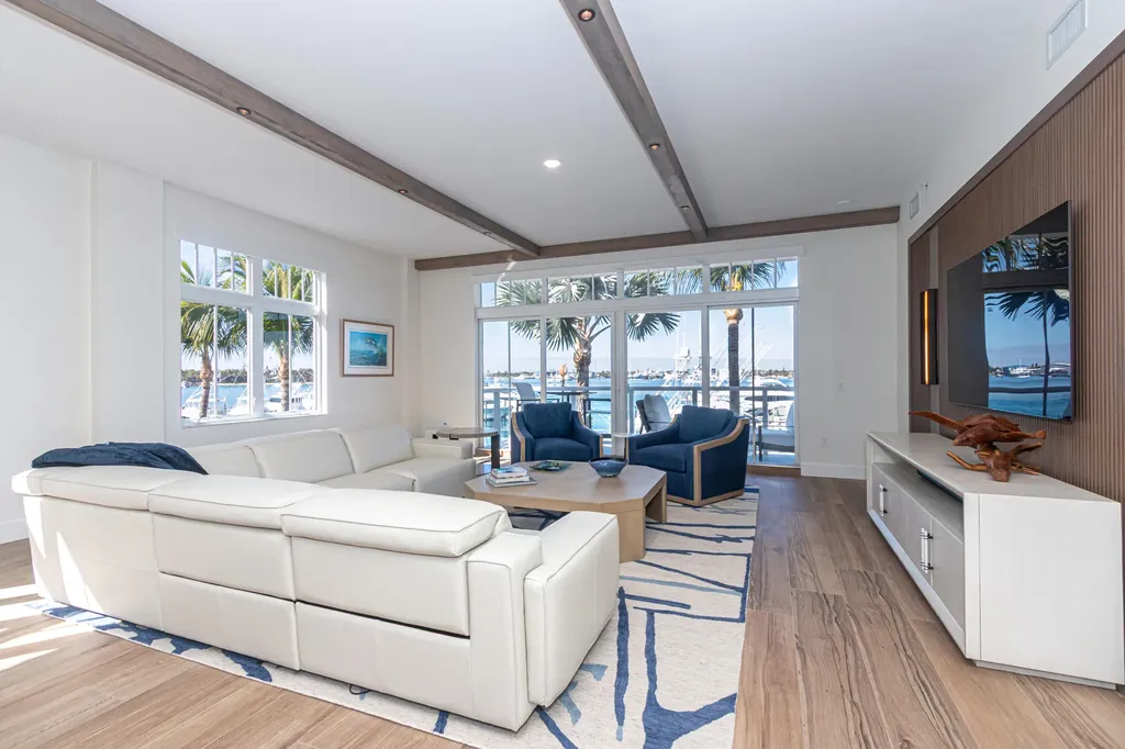 184 Lake Drive Riviera Beach FL 33404