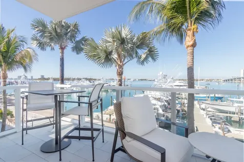 184 Lake Drive Riviera Beach FL 33404