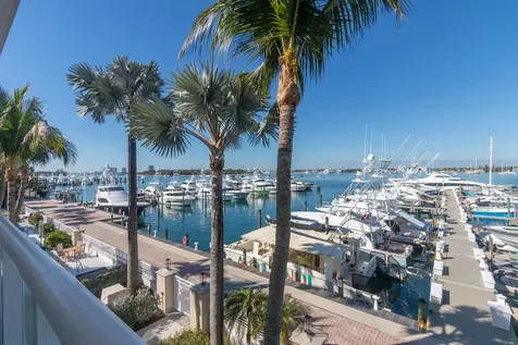 184 Lake Drive Riviera Beach FL 33404