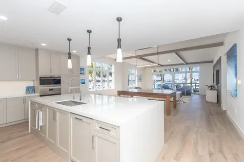 184 Lake Drive Riviera Beach FL 33404