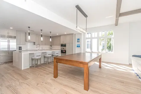 184 Lake Drive Riviera Beach FL 33404
