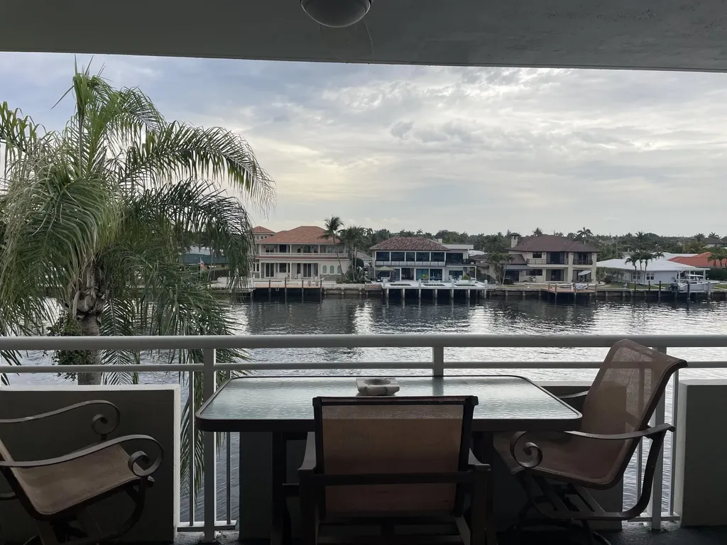 1198 Hillsboro Mile Hillsboro Beach FL 33062
