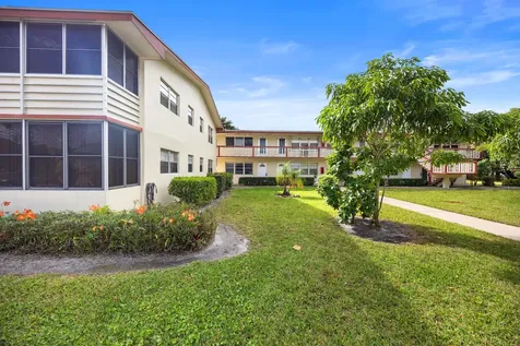 35 Sussex B West Palm Beach FL 33417