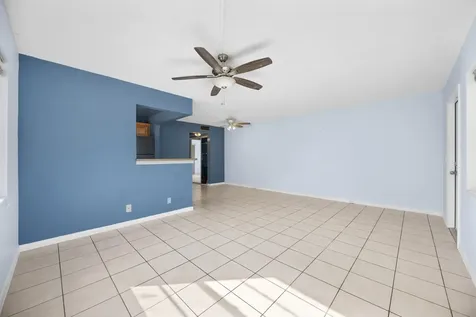 35 Sussex B West Palm Beach FL 33417