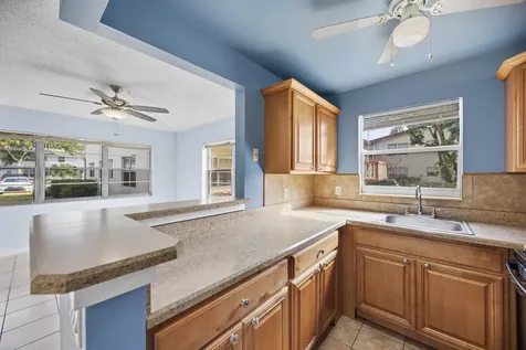 35 Sussex B West Palm Beach FL 33417
