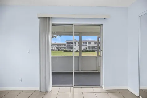 35 Sussex B West Palm Beach FL 33417