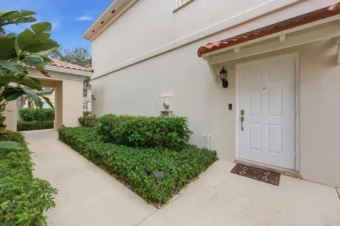 2122 Tigris Drive West Palm Beach FL 33411