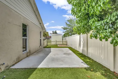 1104 Jackpine Street Wellington FL 33414