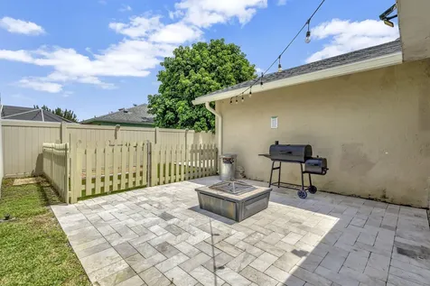 1104 Jackpine Street Wellington FL 33414