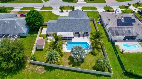 1104 Jackpine Street Wellington FL 33414