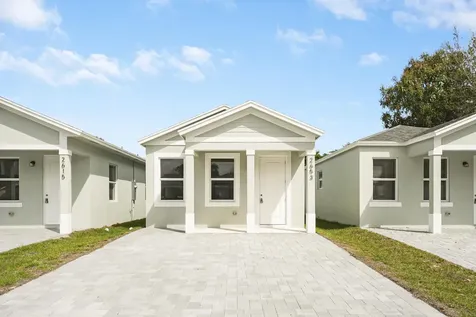 2653 Hiawatha Avenue West Palm Beach FL 33409