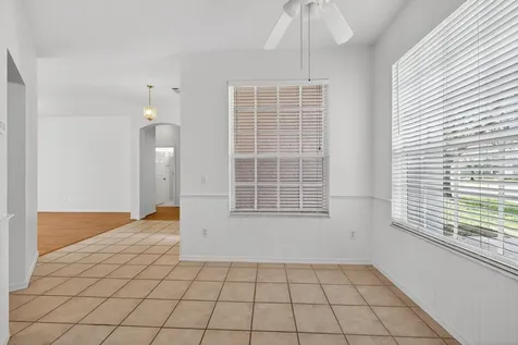 5545 W 1st Square Vero Beach FL 32968
