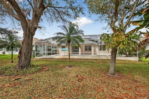 5545 W 1st Square Vero Beach FL 32968