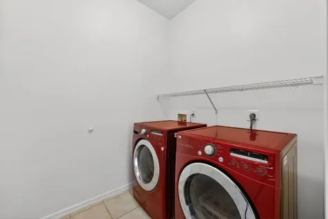 5545 W 1st Square Vero Beach FL 32968