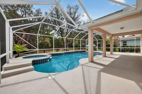 5545 W 1st Square Vero Beach FL 32968