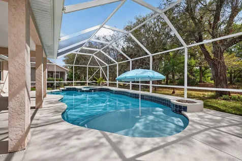 5545 W 1st Square Vero Beach FL 32968