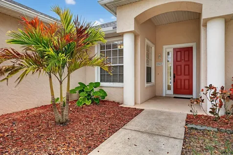 5545 W 1st Square Vero Beach FL 32968