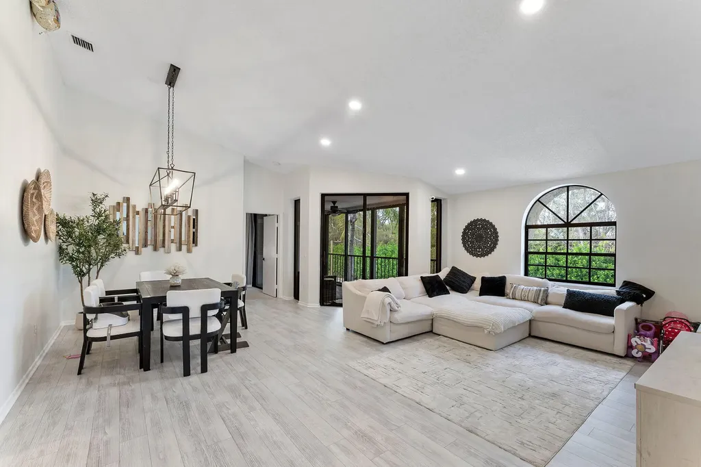 5139 Europa Drive Boynton Beach FL 33437