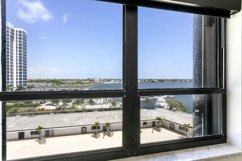 1208 Marine Way North Palm Beach FL 33408