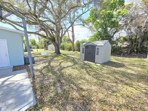 1715 31st Avenue Vero Beach FL 32960