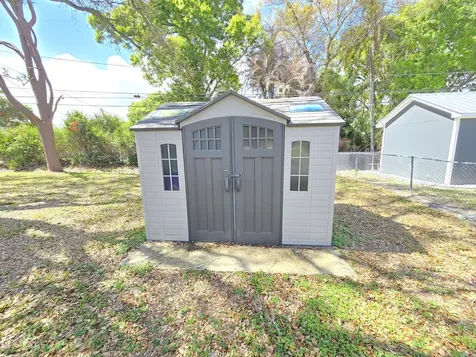 1715 31st Avenue Vero Beach FL 32960
